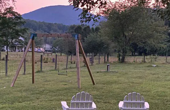 22648d27ed2a45e29e8418984b946f2b Large