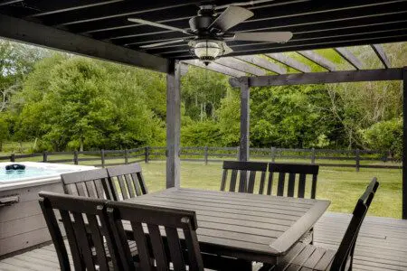 3057e040351e4b4795e543450033be86 Large