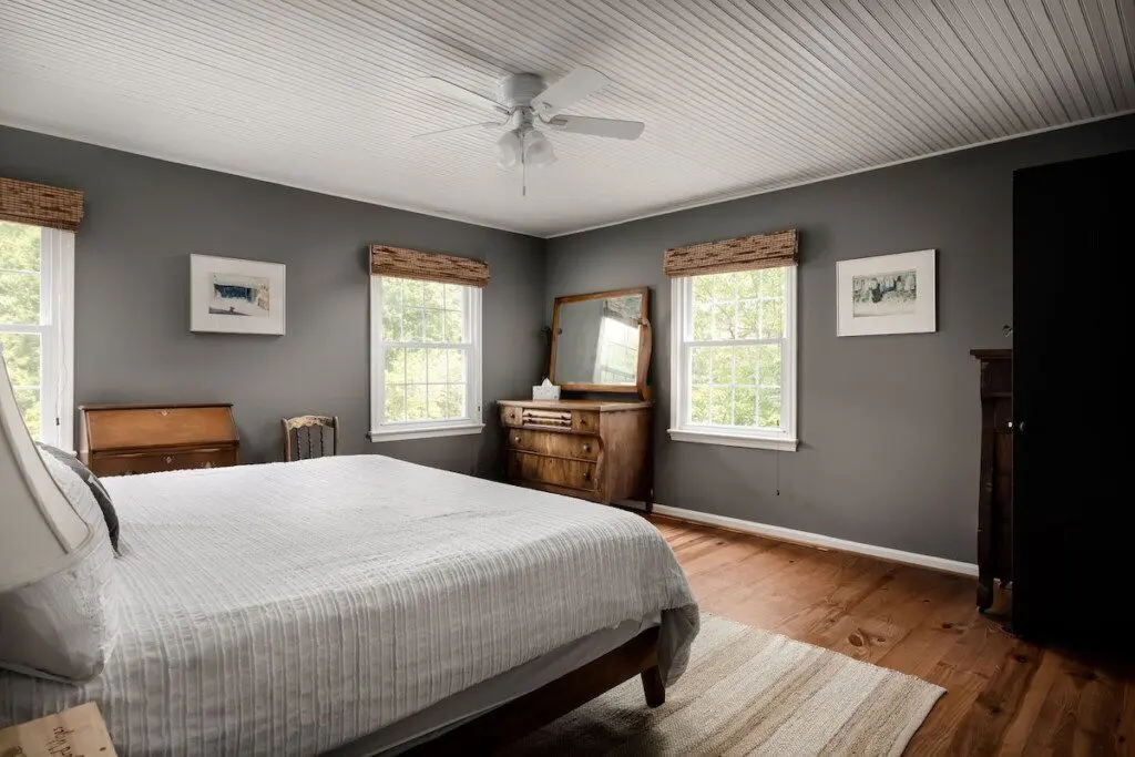 4fb33f46b7f9430c8b2cf57698c096f3 Large