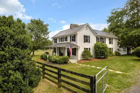 6299812ee62a4106af3f1dd557d68978 Medium