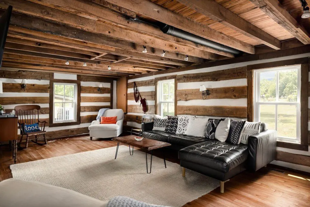 6911cd313c99444e856d139e386f2223 Large