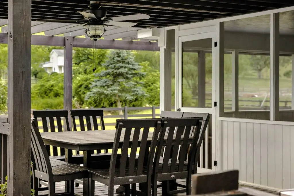 6ac75c0683f54615bc8f7ed0ad829f36 Large