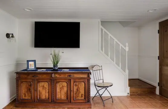 890ac5e950ea46b9b0d444e9c7e286ac Large