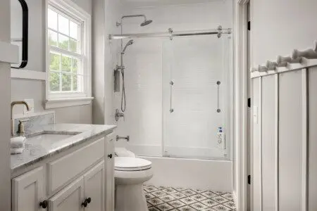 8db38eda3b7e4f3a9652567aa11254e0 Large