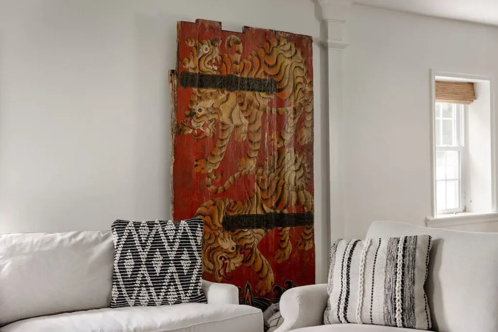 8f04589841954f95bc6c042e0809307b Large