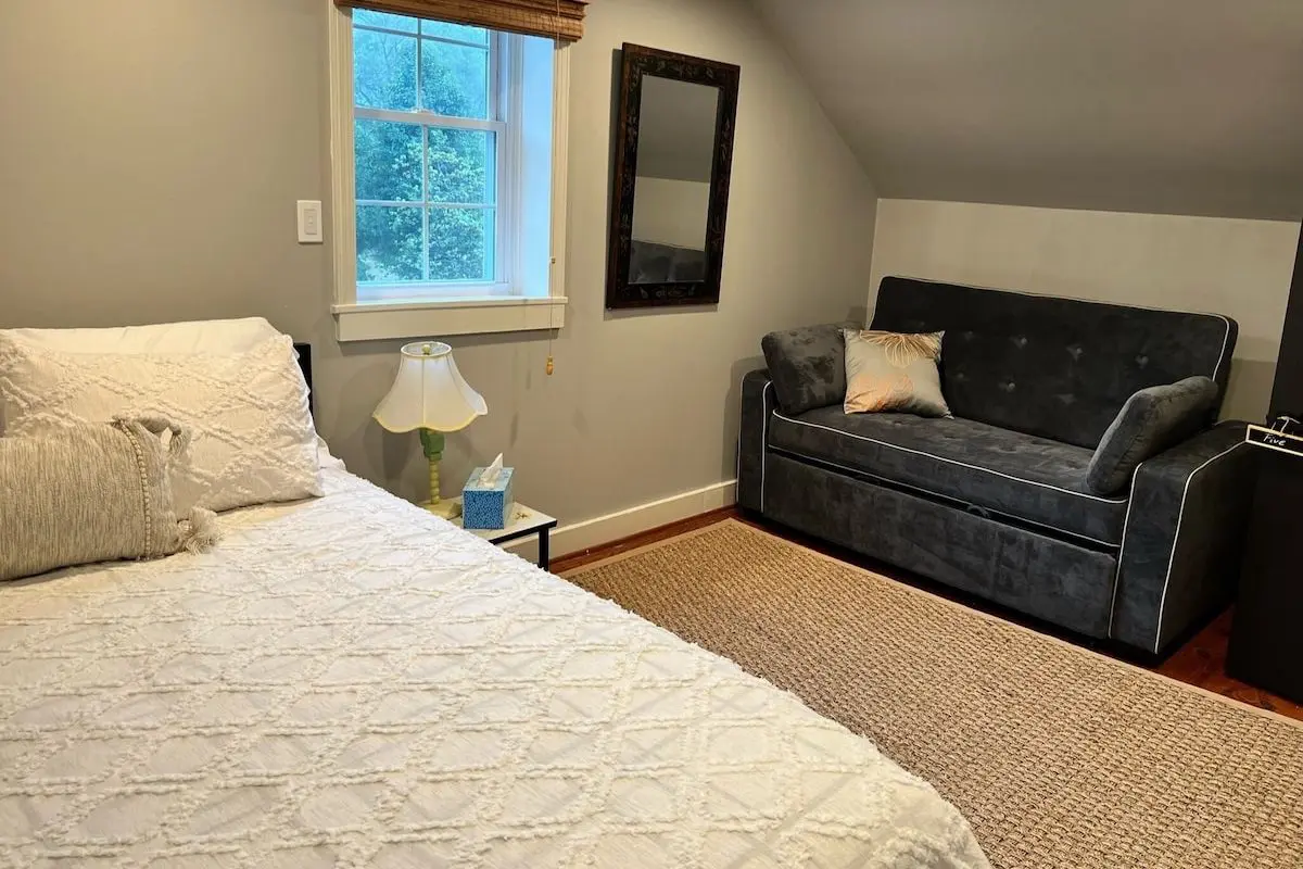 a07105eca95544b19158128573aaf81e Large