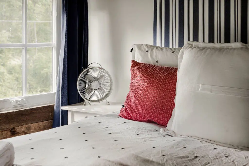 a73d2c3ed64b4178bdc1078409804db2 Large