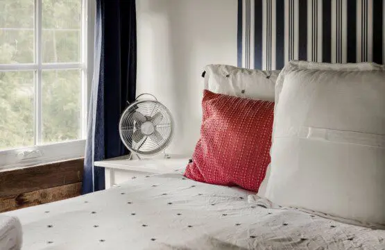 a73d2c3ed64b4178bdc1078409804db2 Large