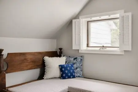 ab1df90d1d644fd596438469297e87ce Large