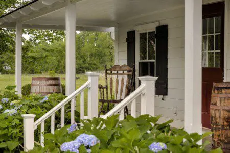 d1b16907d3614bd38f1c0041c49da17b Large