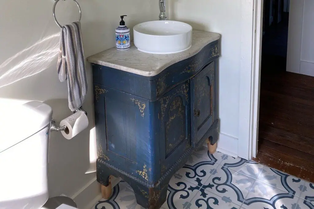 f7d609fa5e924b3aa511163dc9412fb6 Large